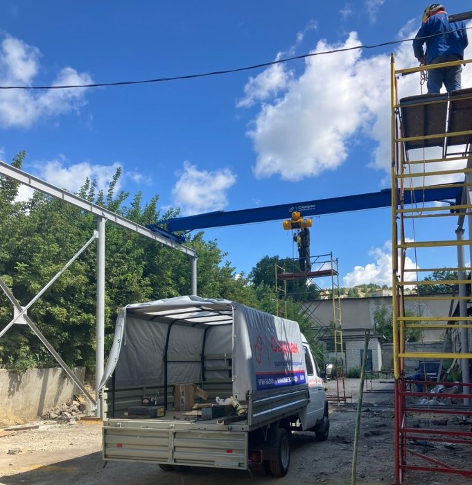 Монтаж крановой эстакады для опорного крана г/п 3т пролётом 10м.